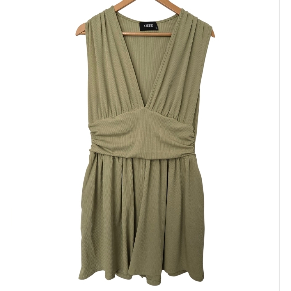 Cider Light Green Ribbed Romper Size XL